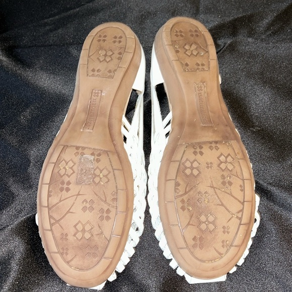 COPY - Naturalizer Sandles - Picture 7 of 7